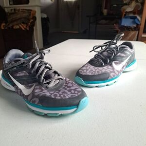 Womens Nike Dual Fusion TR 2 Sneakers